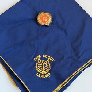 Cub Scout Leader Neckerchief and Slide - new never worn
